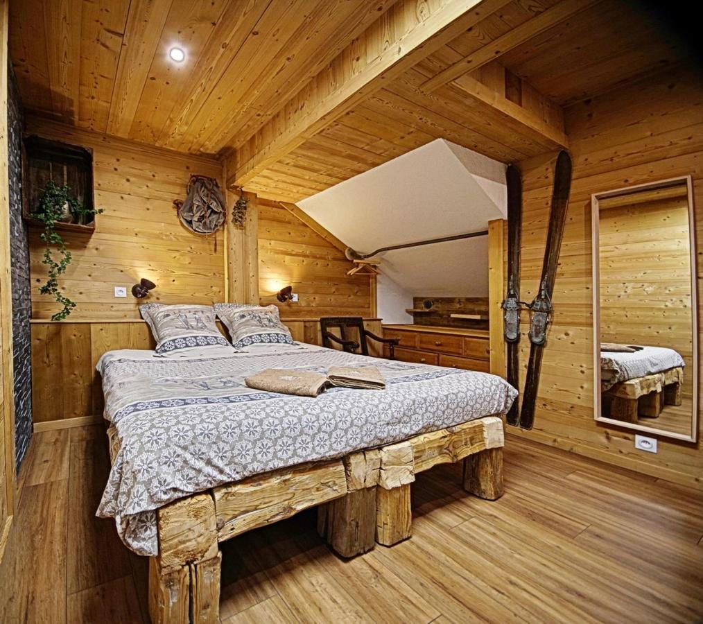 Chalet Hotel La Tuviere Bike Inn Сен-Жан-де-Морьен Экстерьер фото